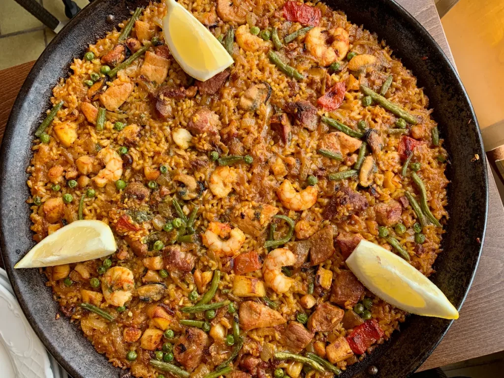 Španělsko - jídlo: Paella mixta